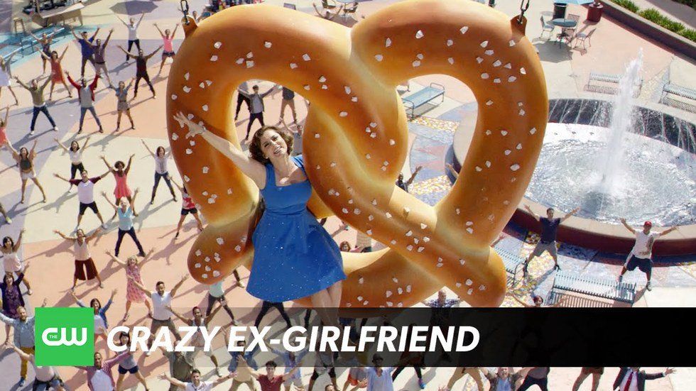 9 Reasons To Watch Crazy Ex-Girlfriend