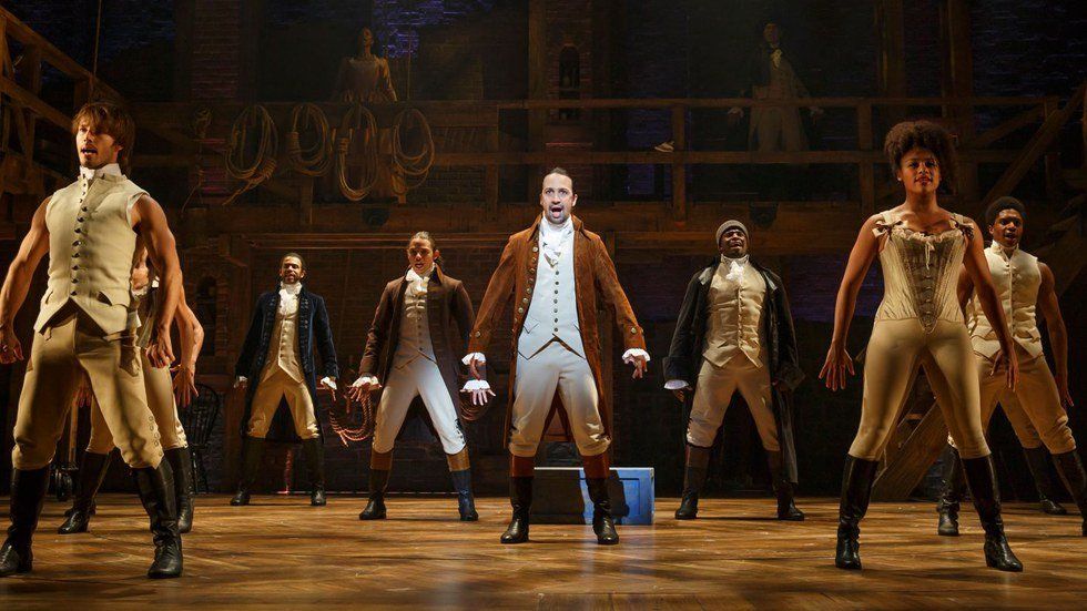 12 Times Hamilton Described Using Tinder In College