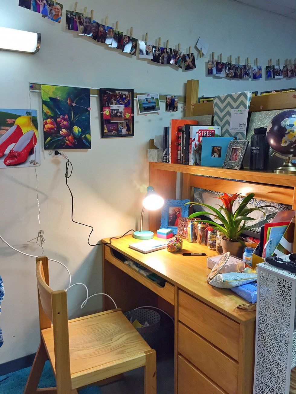 The Ultimate College Dorm Guide