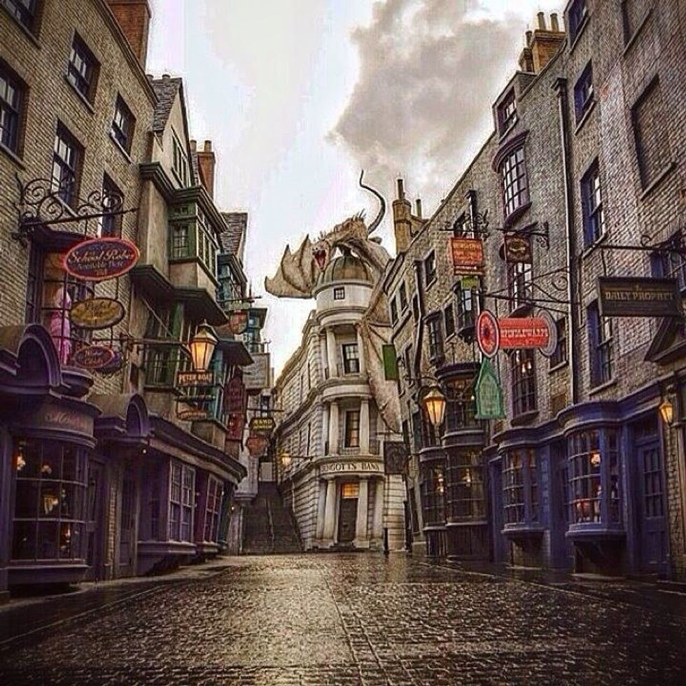 Reasons Why Sorority Life Is Exactly Like Hogwarts