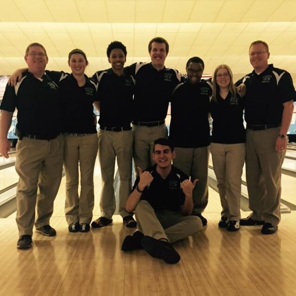 12 Things That Happen When You Bowl In High School