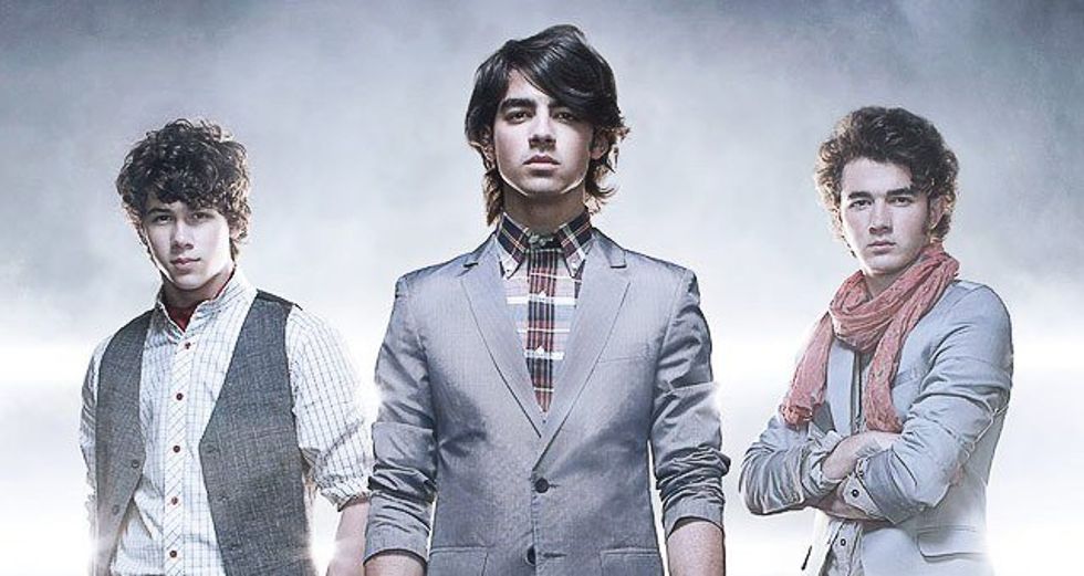 Signs You Were Obsessed With The Jonas Brothers