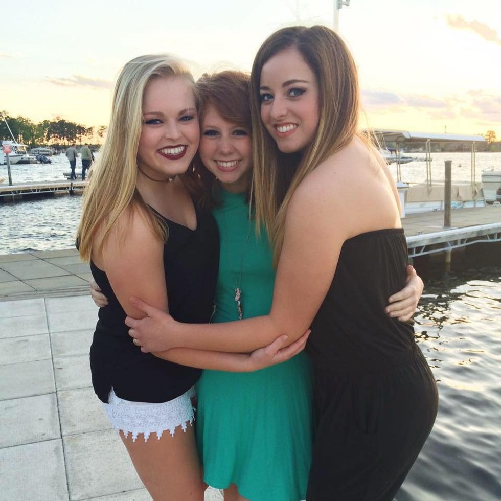 10 Things That Occur When You Can't See Your College BFF Over Summer