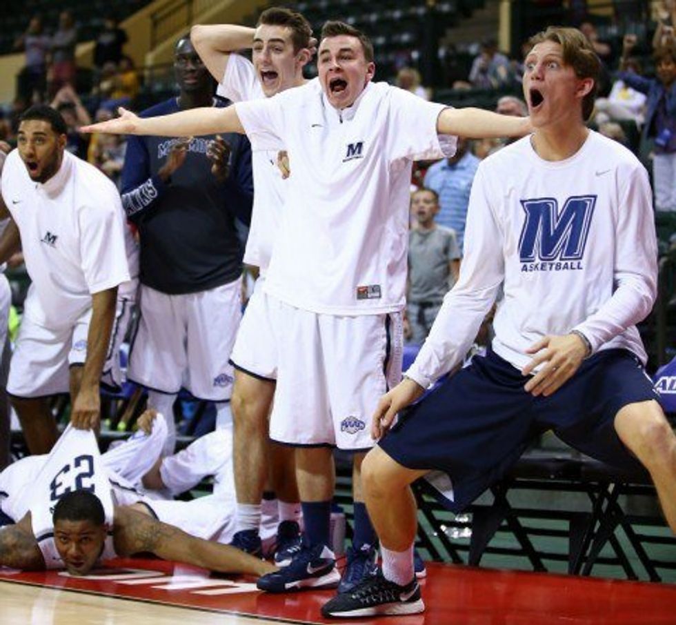 7 Struggles Every Basketball Benchwarmer Can Appreciate