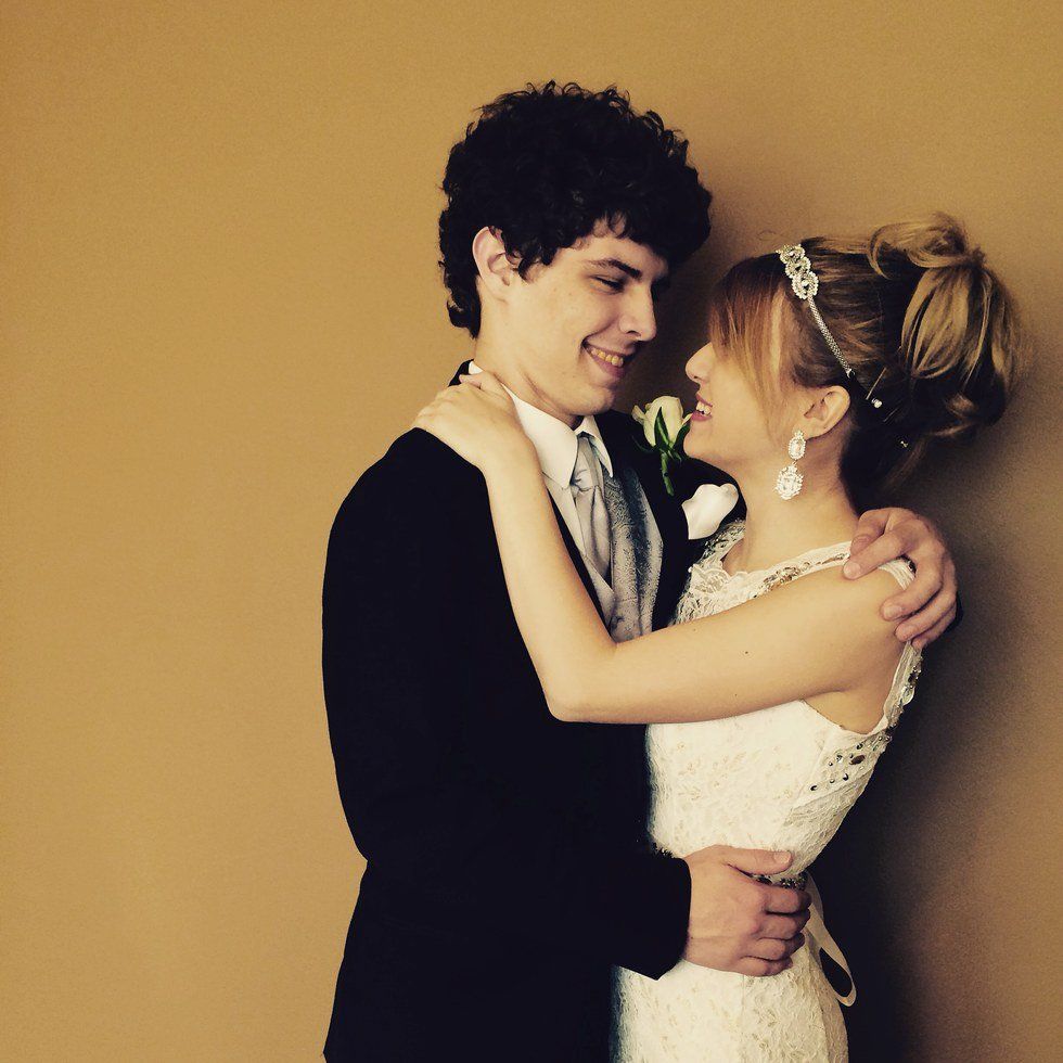 6 Reasons Why I Love Dating My High School Sweetheart