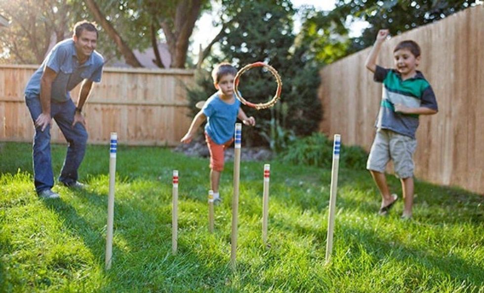 5 Fun, Family-Friendly Games To Play In The Backyard