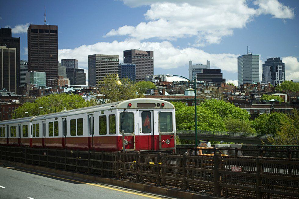 30 Thoughts You Have While Waiting For The Train