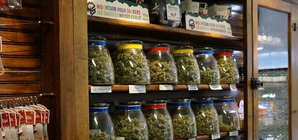 I Sell Weed Legally; What I've Learned Working At A Medical Marijuana Dispensary