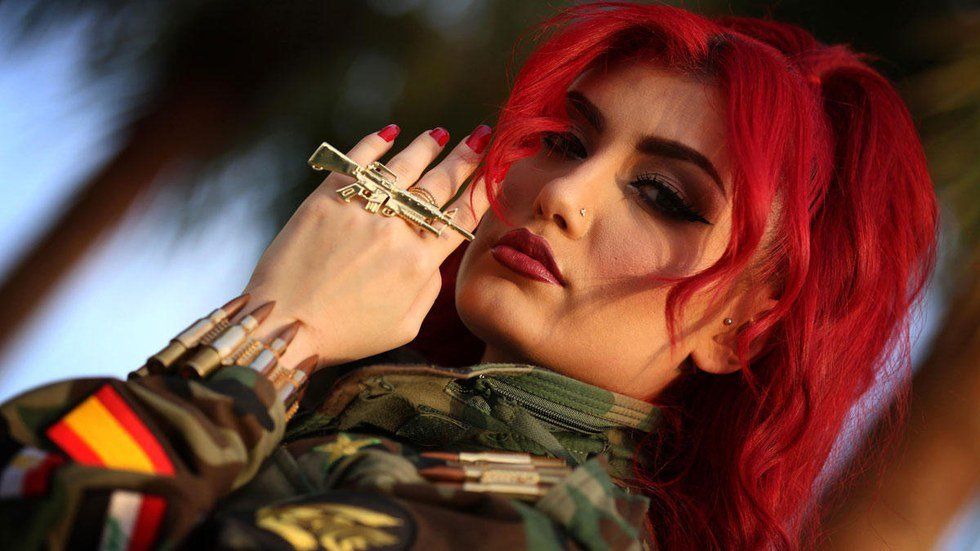 Watch This Badass Kurdish Pop Star Give ISIS The Middle Finger