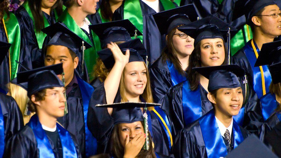 10 Things That Happen During Your Last Week of Senior Year