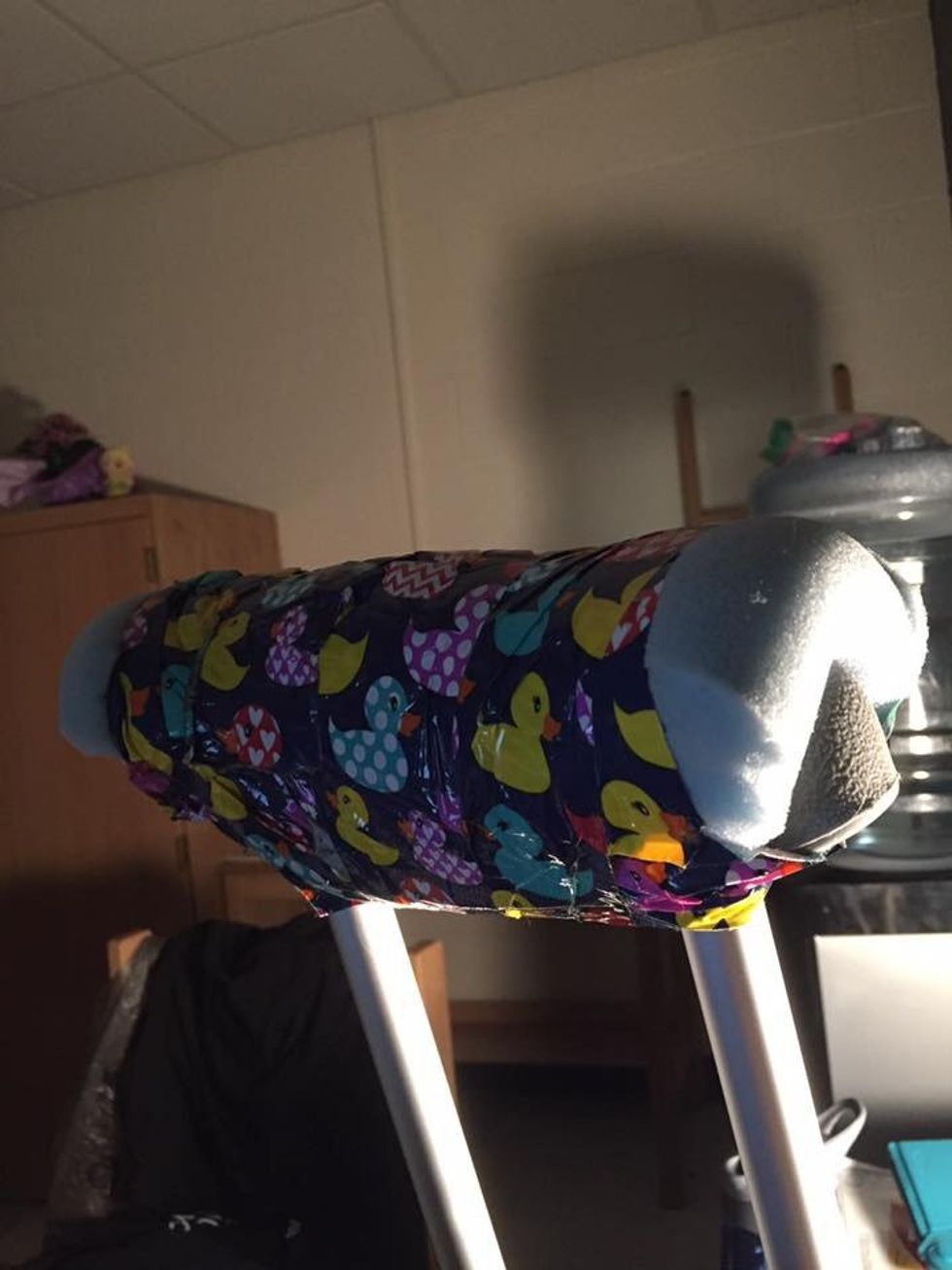 11 Things That Happen When You Are On Crutches In College