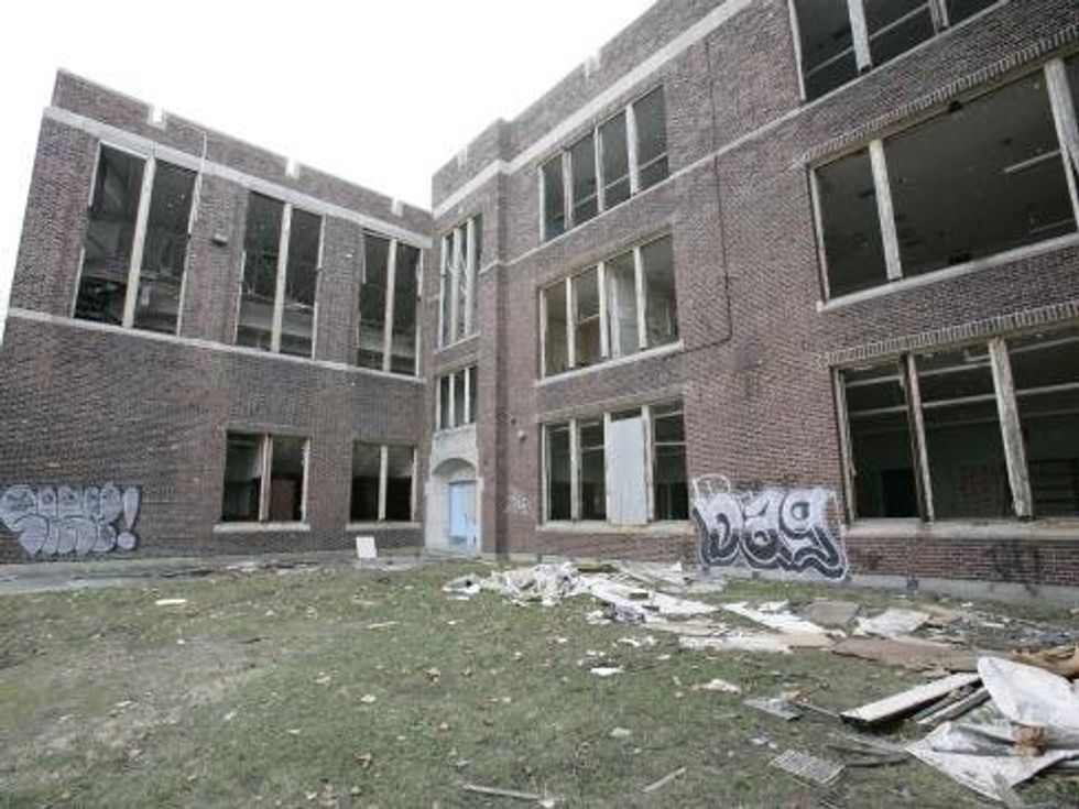 12 Detroit Principals Steal $1 Million In Kickbacks And Bribes