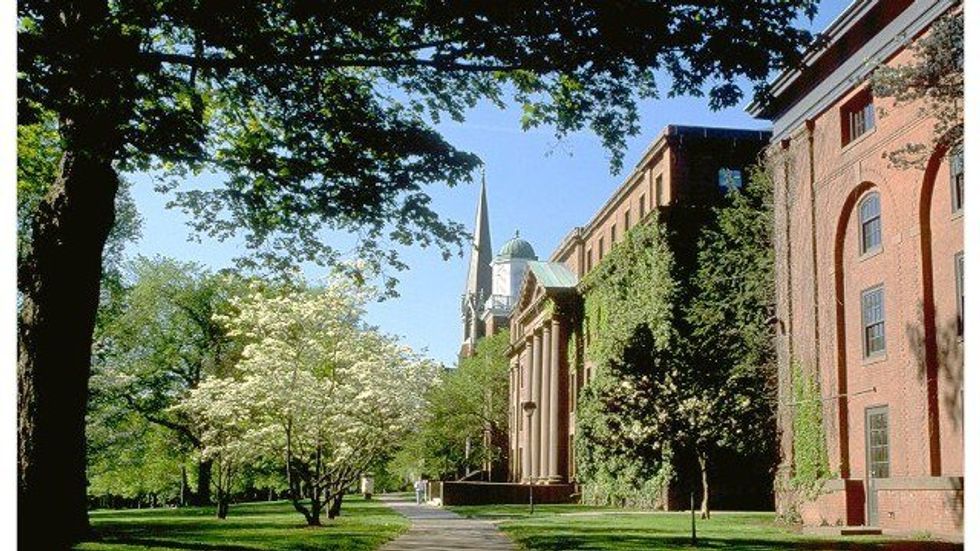 The 15 Things You See On A Small Liberal Arts College Campus