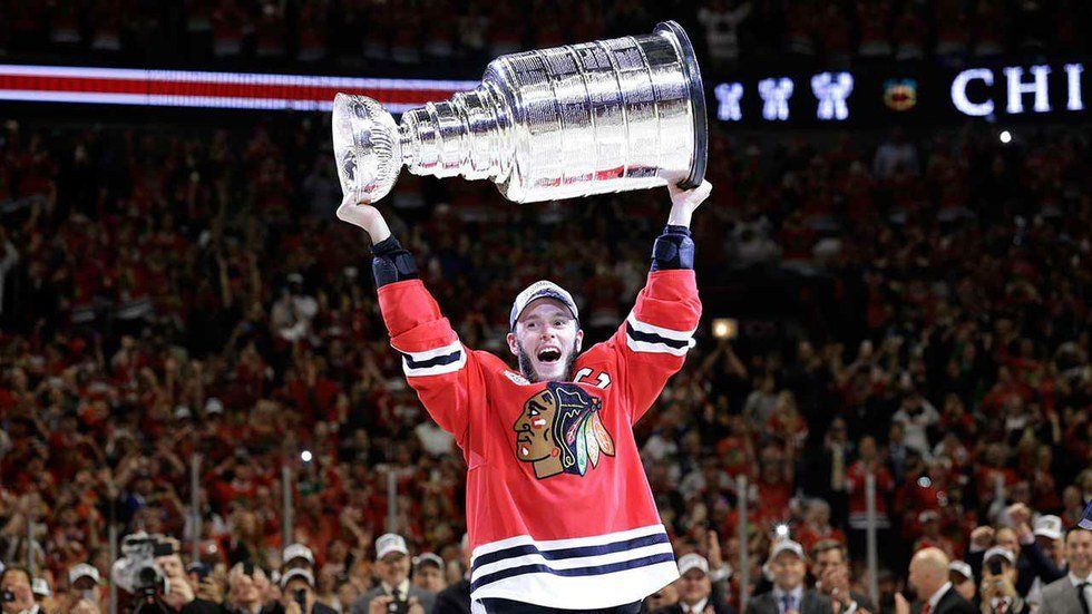 5 Reasons Why Jonathan Toews Is The Best Captain In The NHL