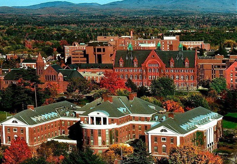 32 Signs You Go To UVM