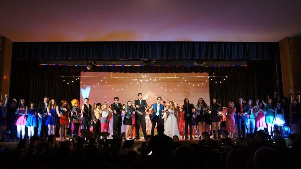 10 Reasons Why High School Theatre Is Extremely Rewarding