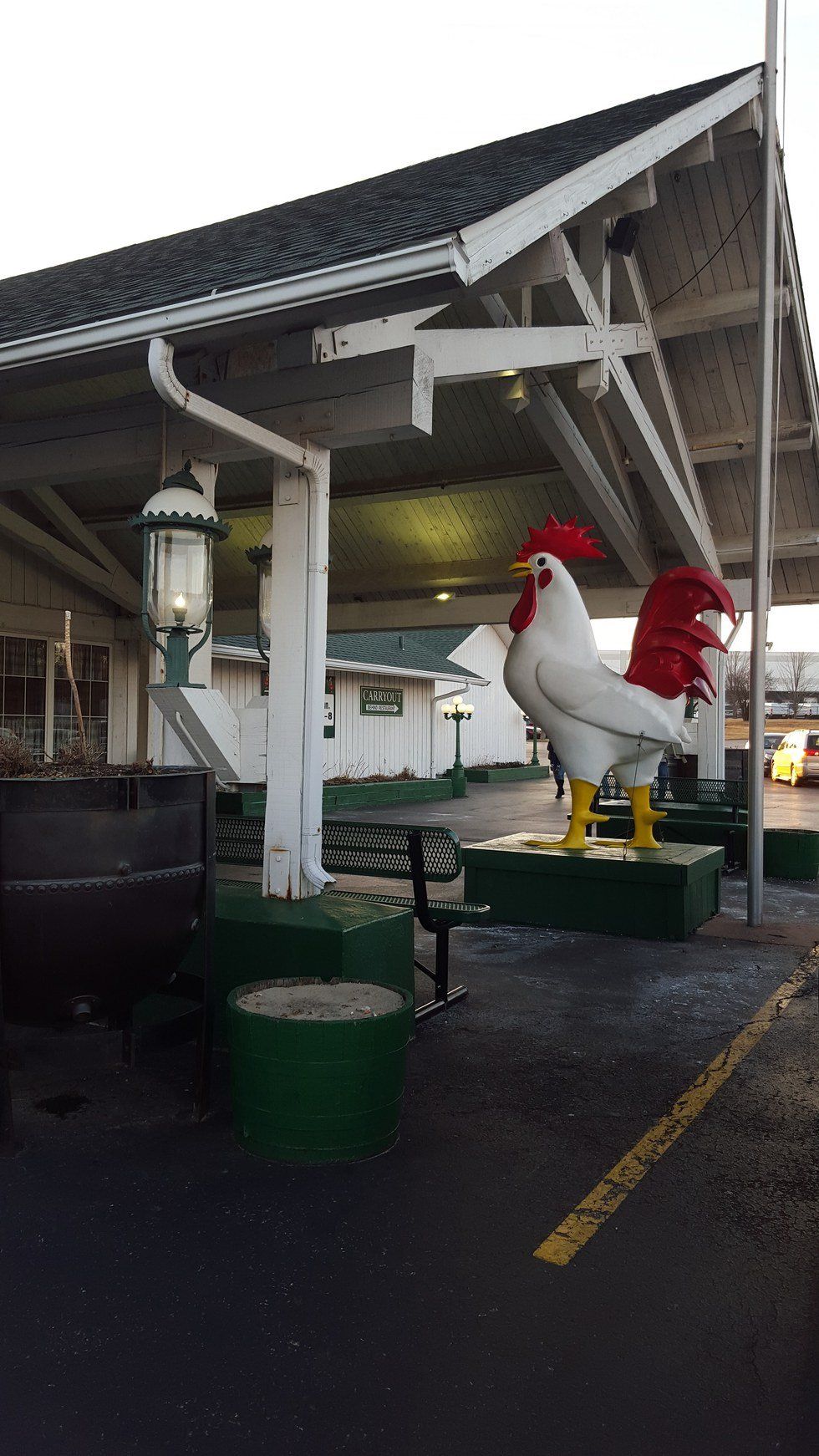 White Fence Farm: "The World's Greatest Chicken"