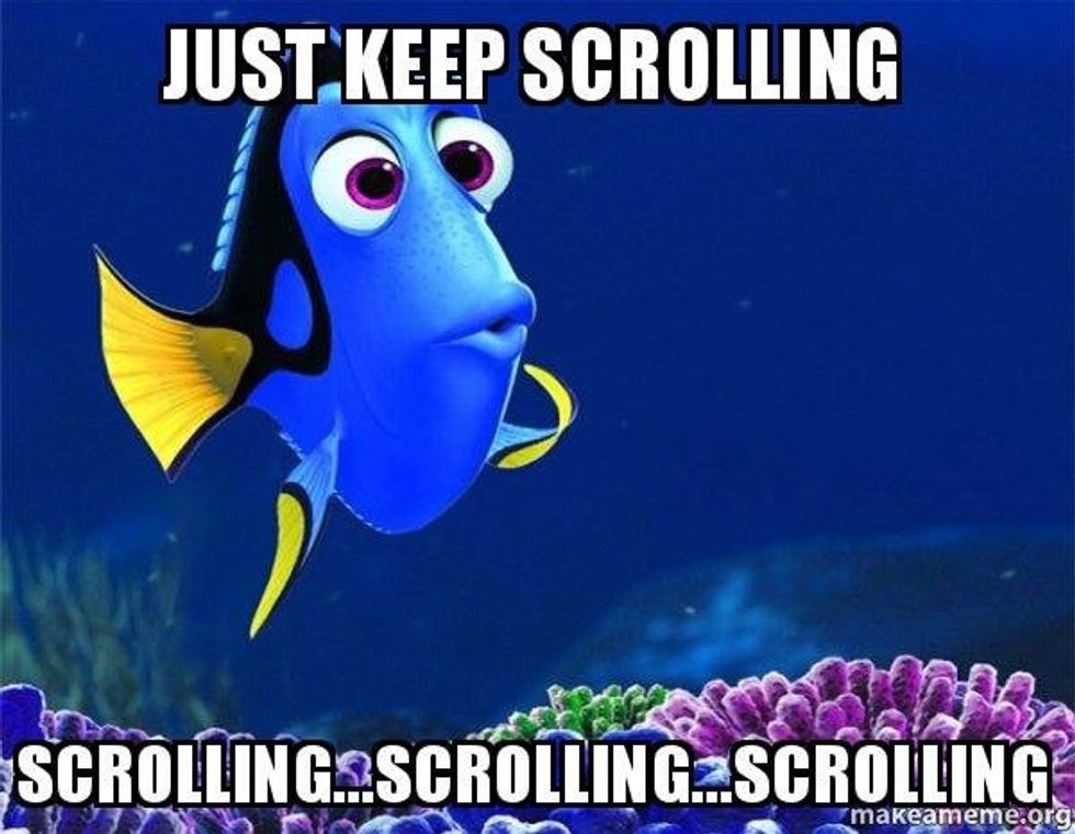 25 Thoughts You Have While Scrolling Through Facebook