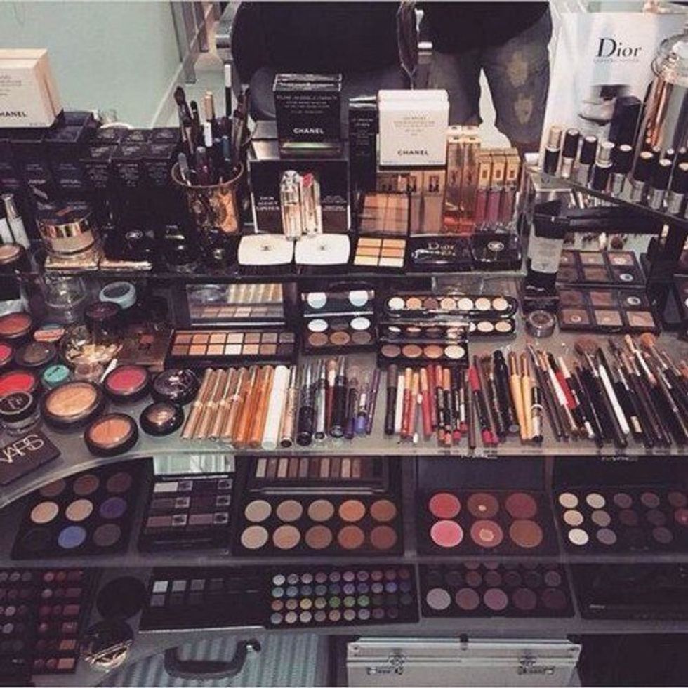 17 Things You Just Get As a Makeup Aficionado