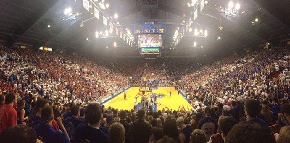 10 Feelings Every Student Had At The KU Vs. UK Game