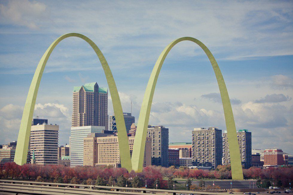 Construction On St. Louis' Second Arch Completed