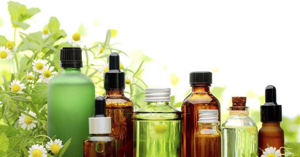 10 Essential Oils That Everyone Should Own