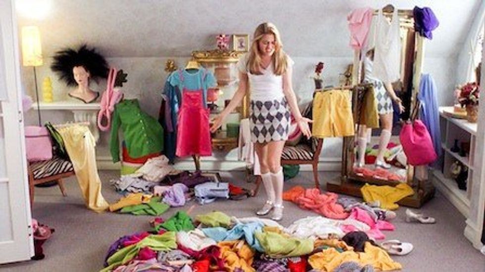 12 Signs You're A Shopaholic