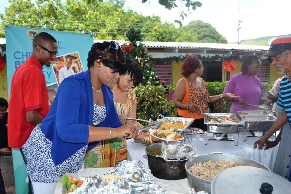 9 Things You'll Most Definitely See On A Jamaican Family's Thanksgiving Table