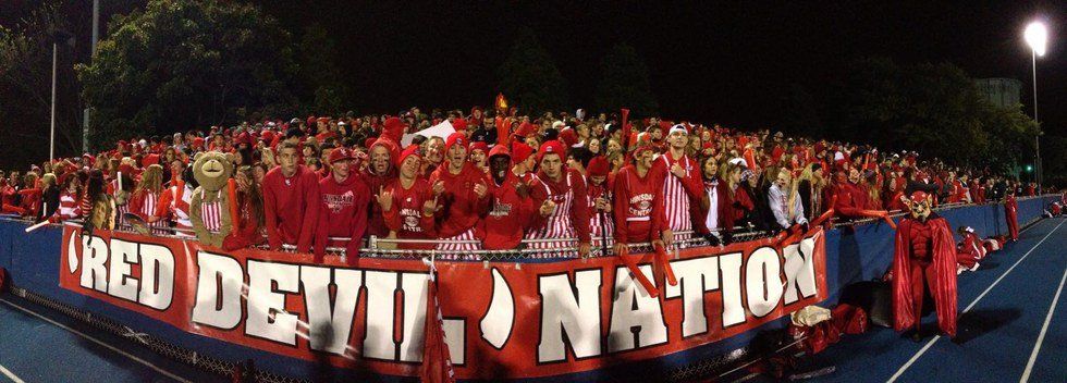 18 Ways You Know You Attended Hinsdale Central High School