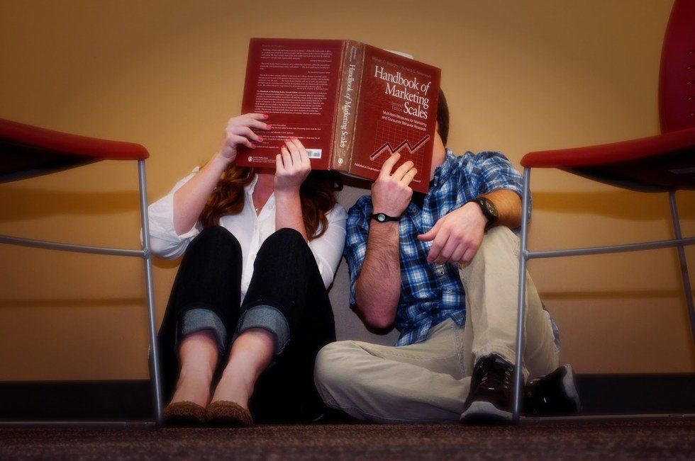 6 Reasons Why Everyone Should Be In At Least One Relationship While In College