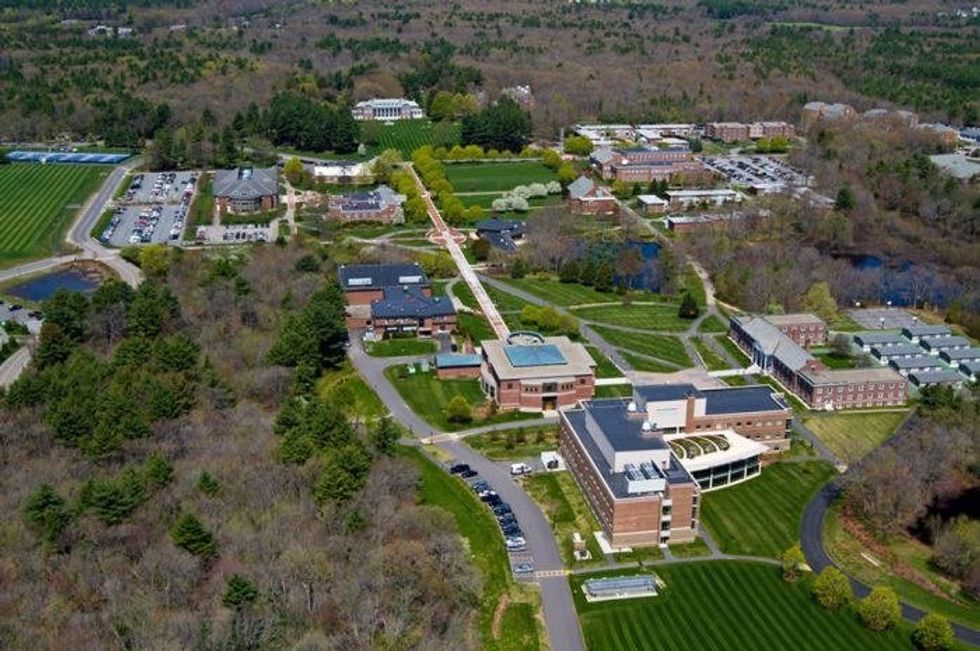 10 Signs You Belong At Stonehill College