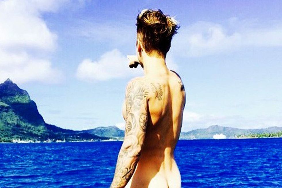 ​How Justin Bieber Proved That Men Can Never Be Naked