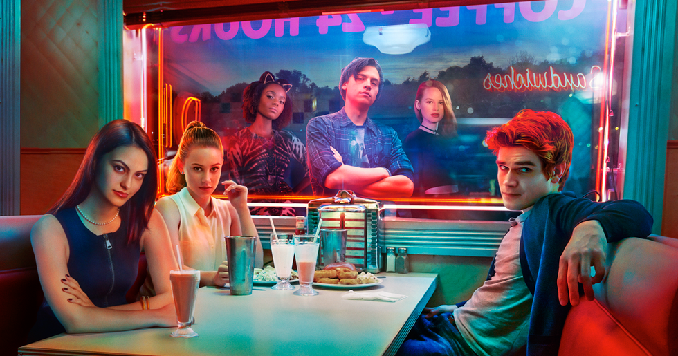 4 Reasons To Binge Riverdale