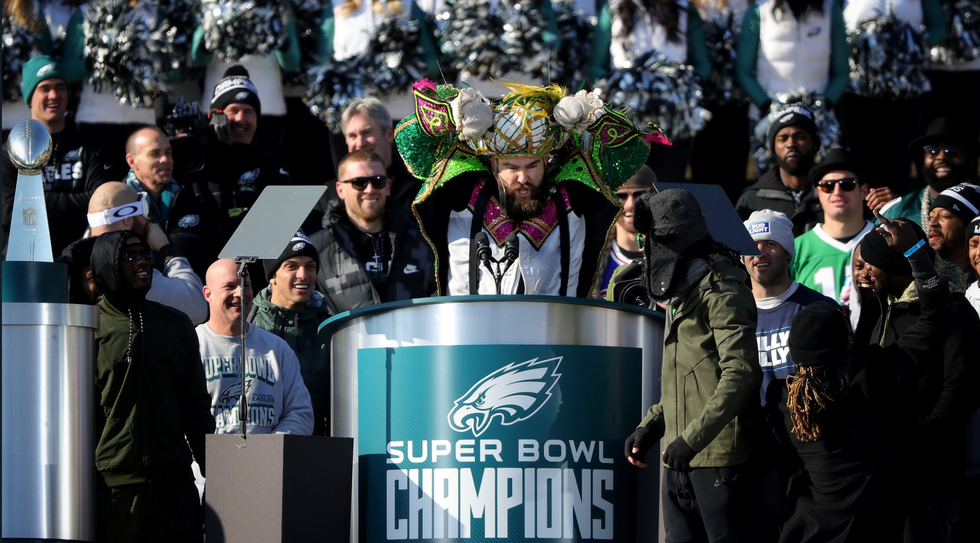 In epic speech, Eagles' Jason Kelce calls out 'clown' who