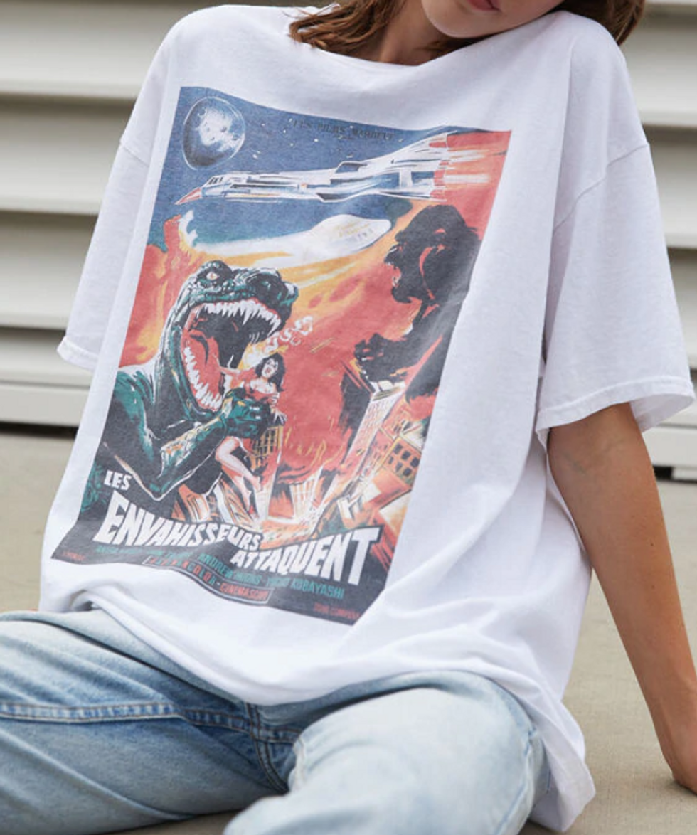 10 Oversized Graphic Tees As Cute As Urban — All Under $30