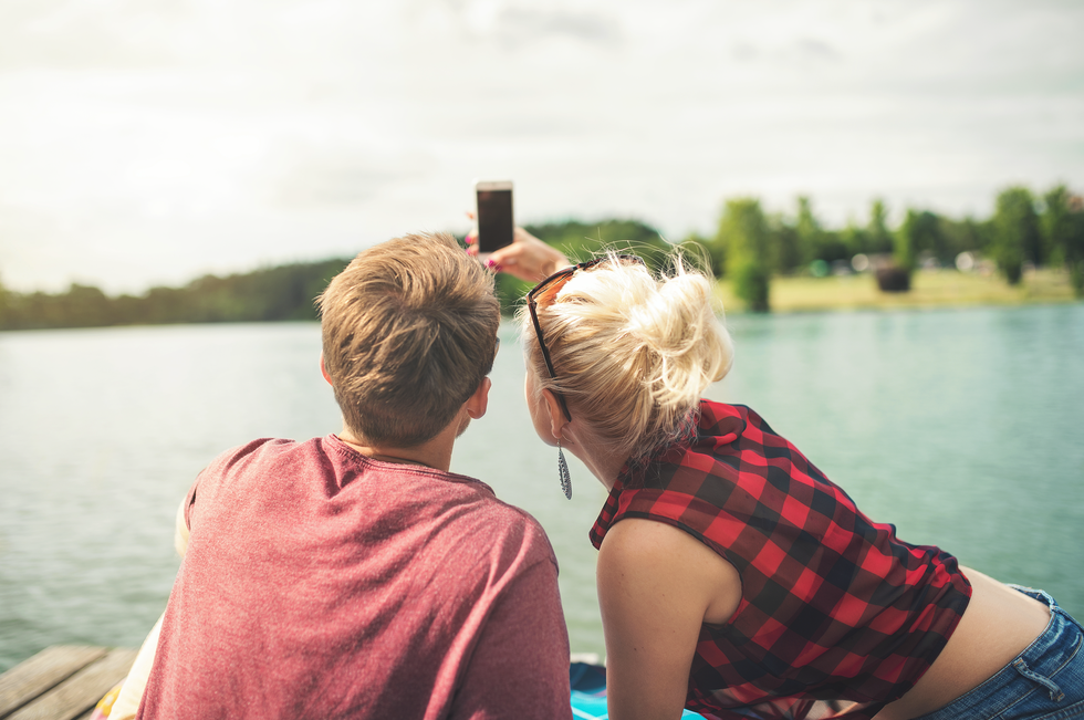 16 Perks Of Having A Guy Best Friend