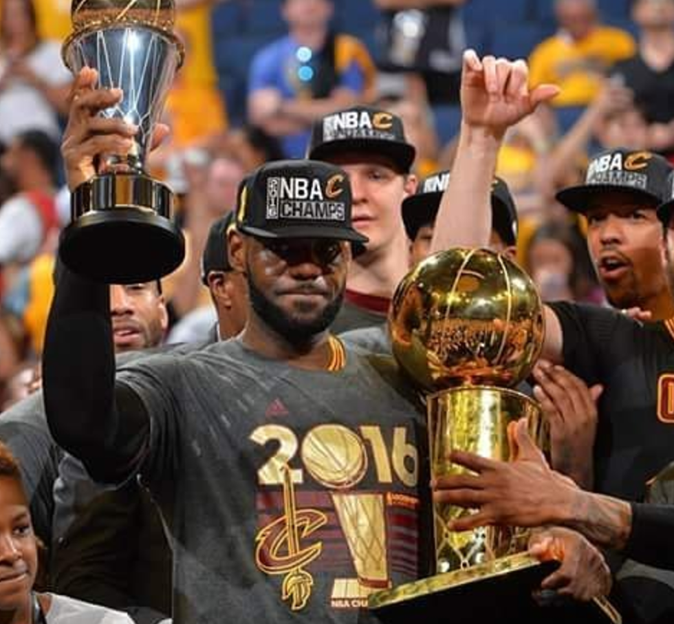 LeBron James among Cavaliers to boycott Trump Hotel