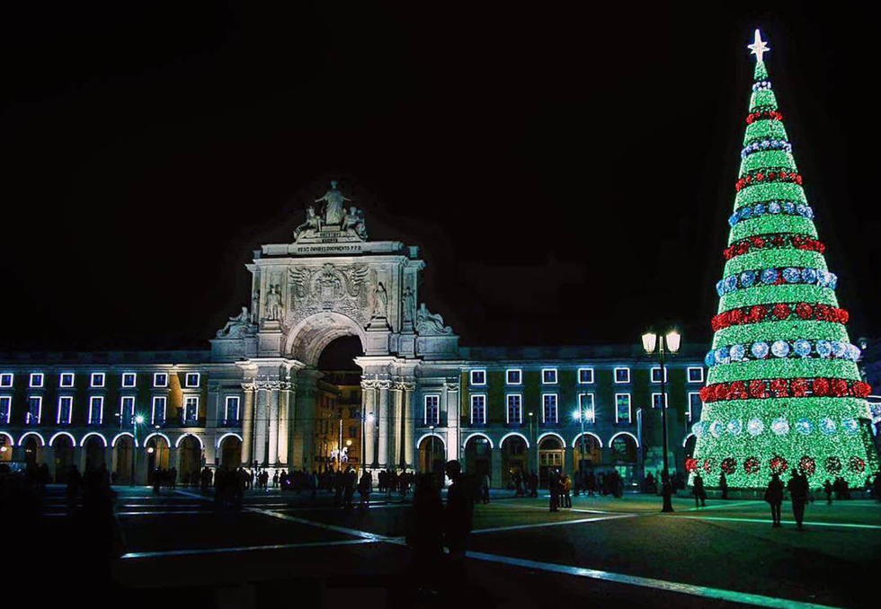 Beautiful Christmas Trees Around the World