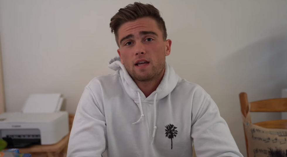 Cbs Kicking Noah Purvis Off Love Island Continues A Problematic Pattern Of Shaming Sex Workers